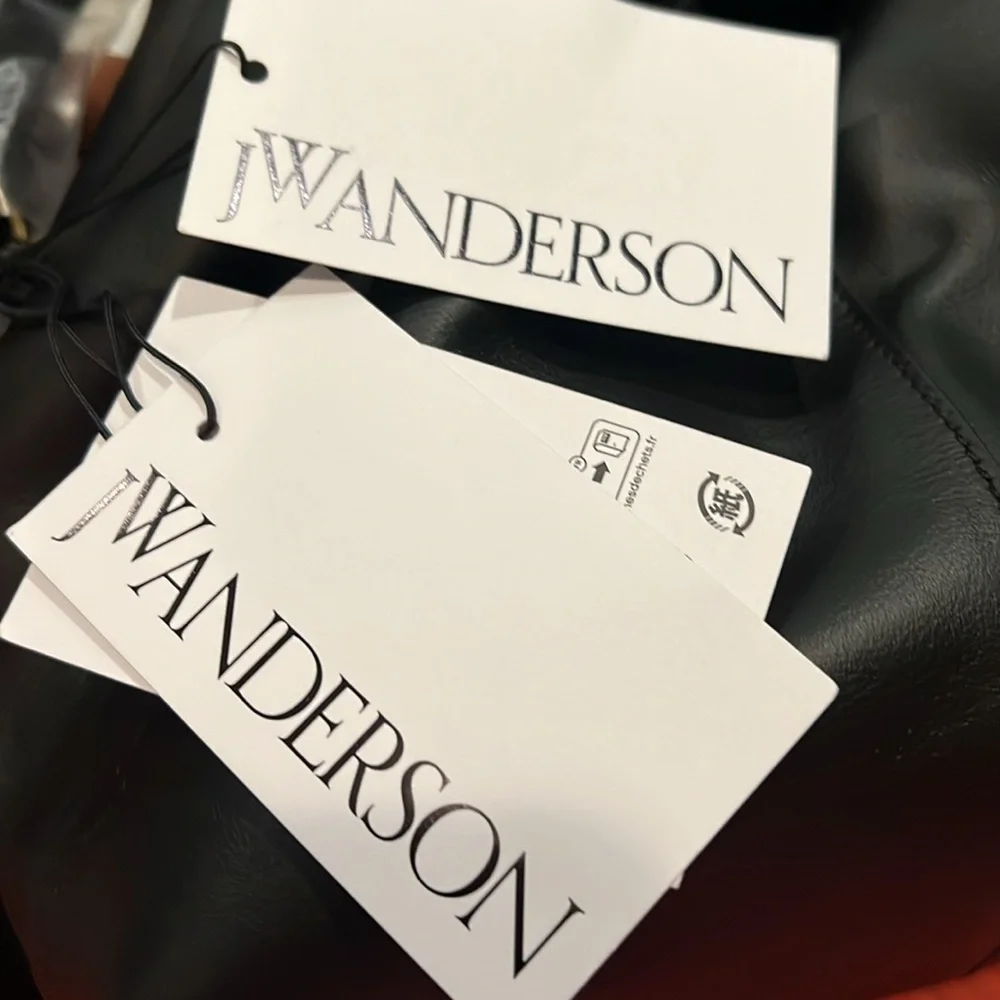 JW Anderson Twister Hobo Bag, Black New w/Tag +Dust Bag Retail $990 QUIET LUXURY